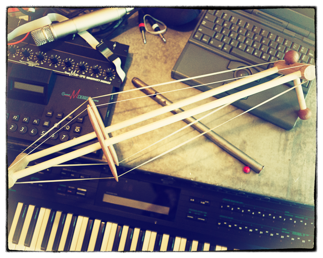 Rhythmic Robot - Cloud Chamber Screenshot 2