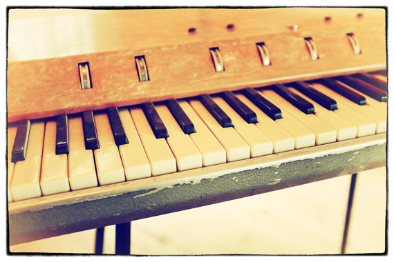 Rhythmic Robot - Soviet Organ Screenshot 3