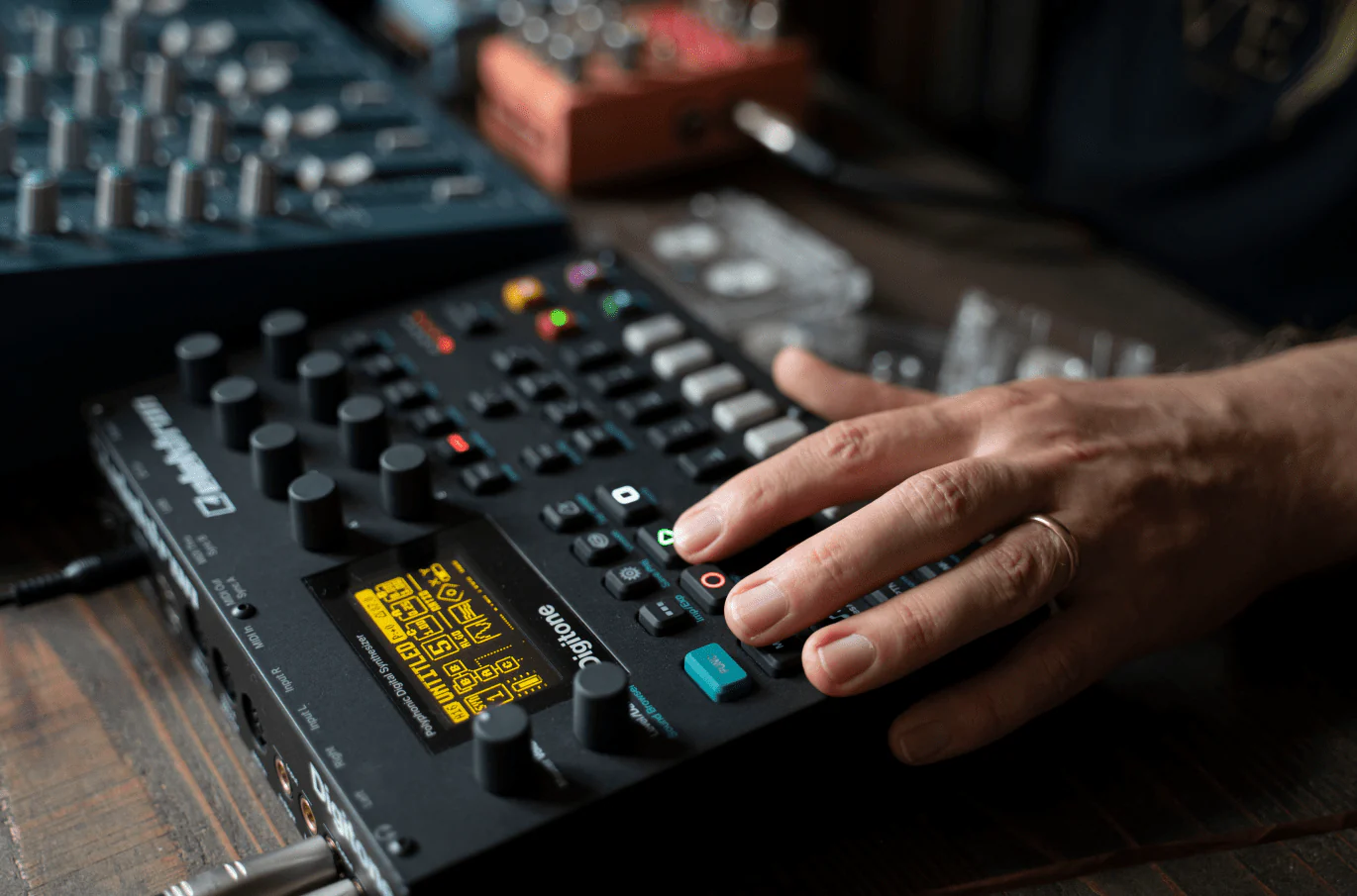 Spitfire Audio - BlankFor.ms - Tape Synths Screenshot 2